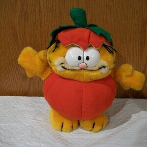 Vintage 1981 Dakin Garfield Pumpkin Costume Halloween Plush Collectible